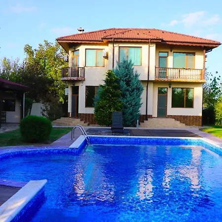 силва - Silva Villa *