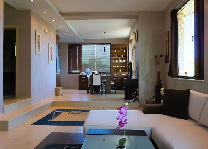 силва - Silva Villa