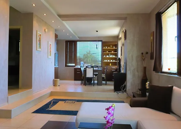 силва - Silva Villa Bŭlgarevo